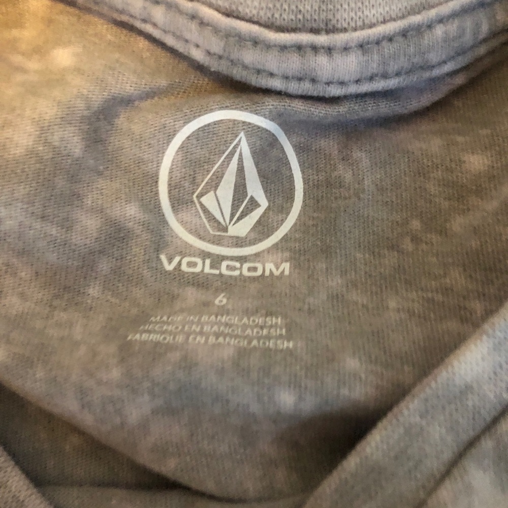 Volcom Gray Mineral Wash Tee with Logo - Picture 3 of 3